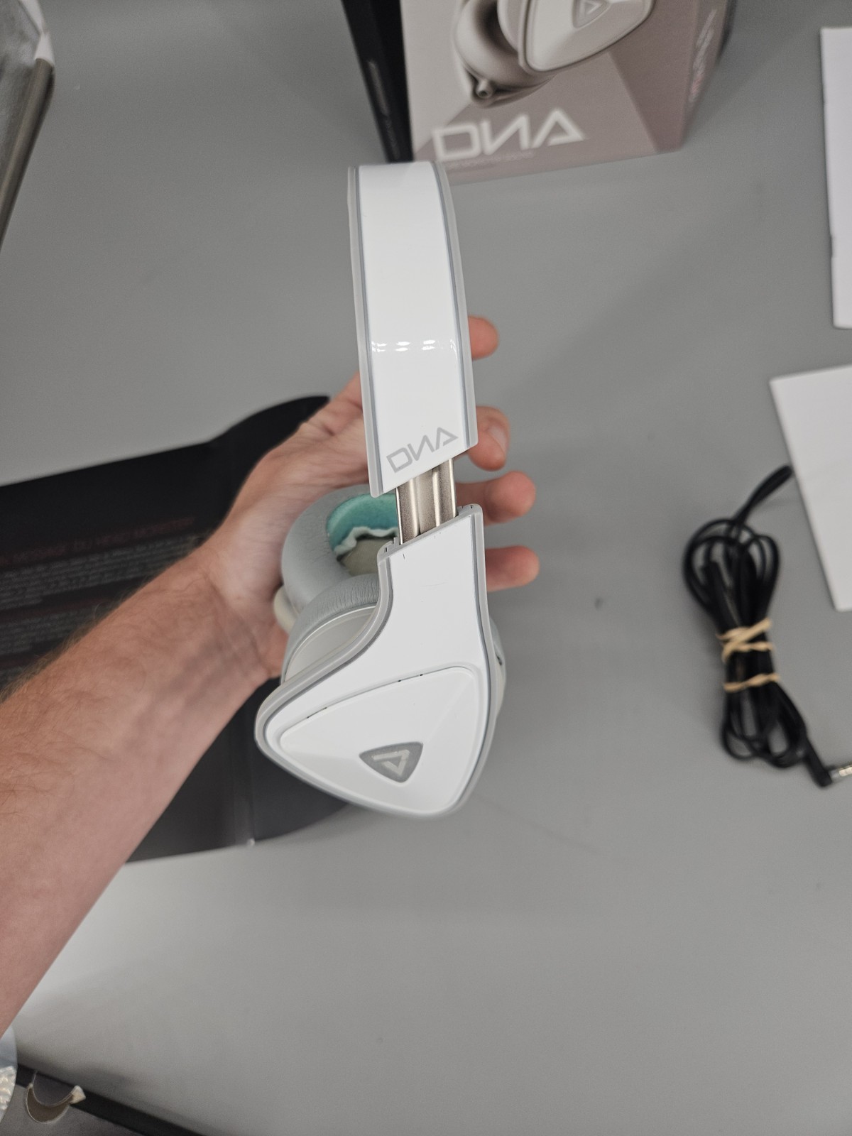 Monster DNA On Ear Headphones Wired White Gray With Box Tested