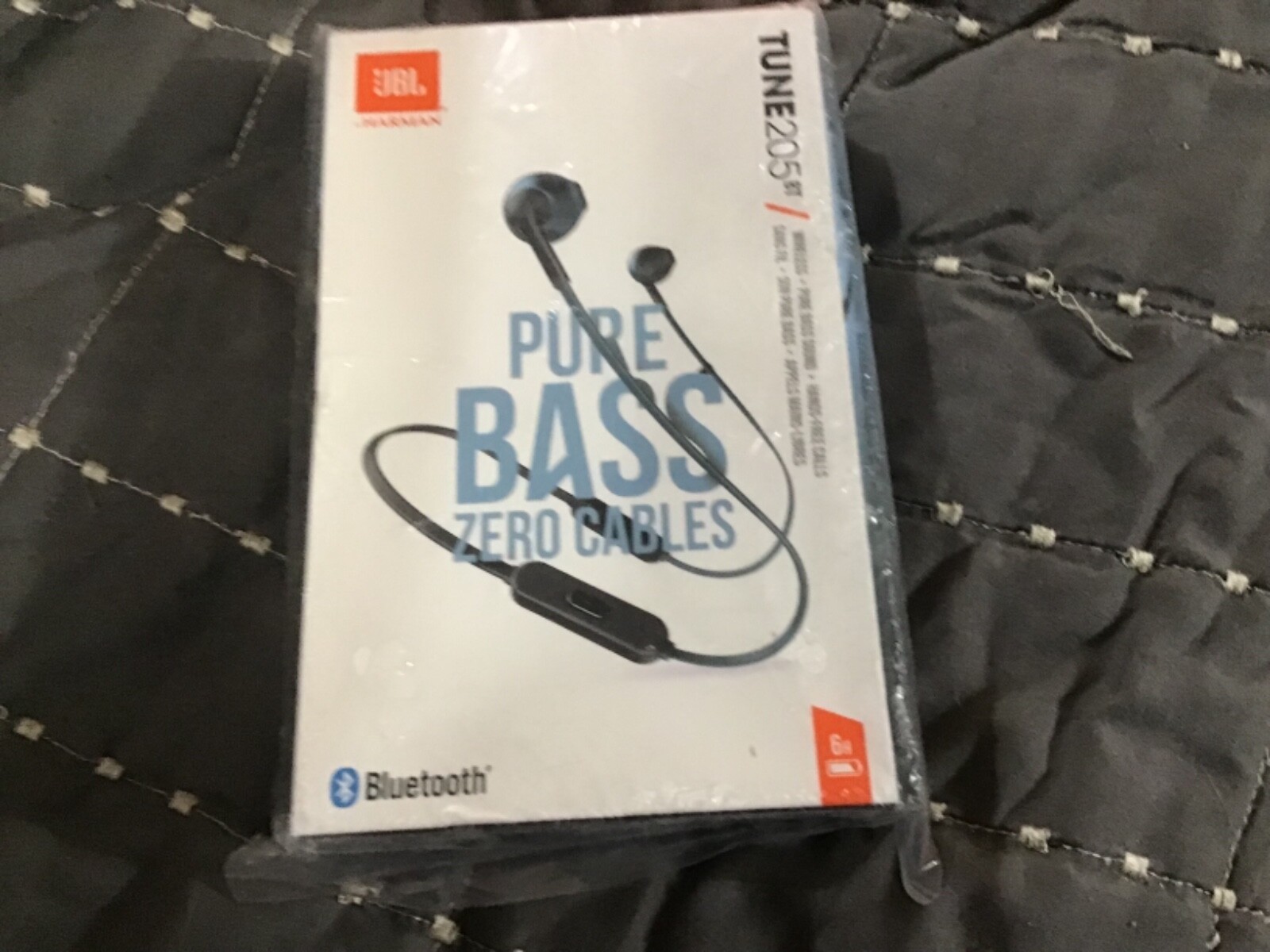 JBL pure bass zero cables Tune 205 new black