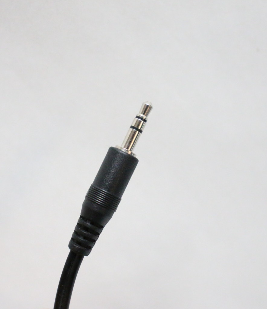 Sennheiser HD 202 Headphones 3.5mm Jack Over-Ear Tested & works Headphones Only