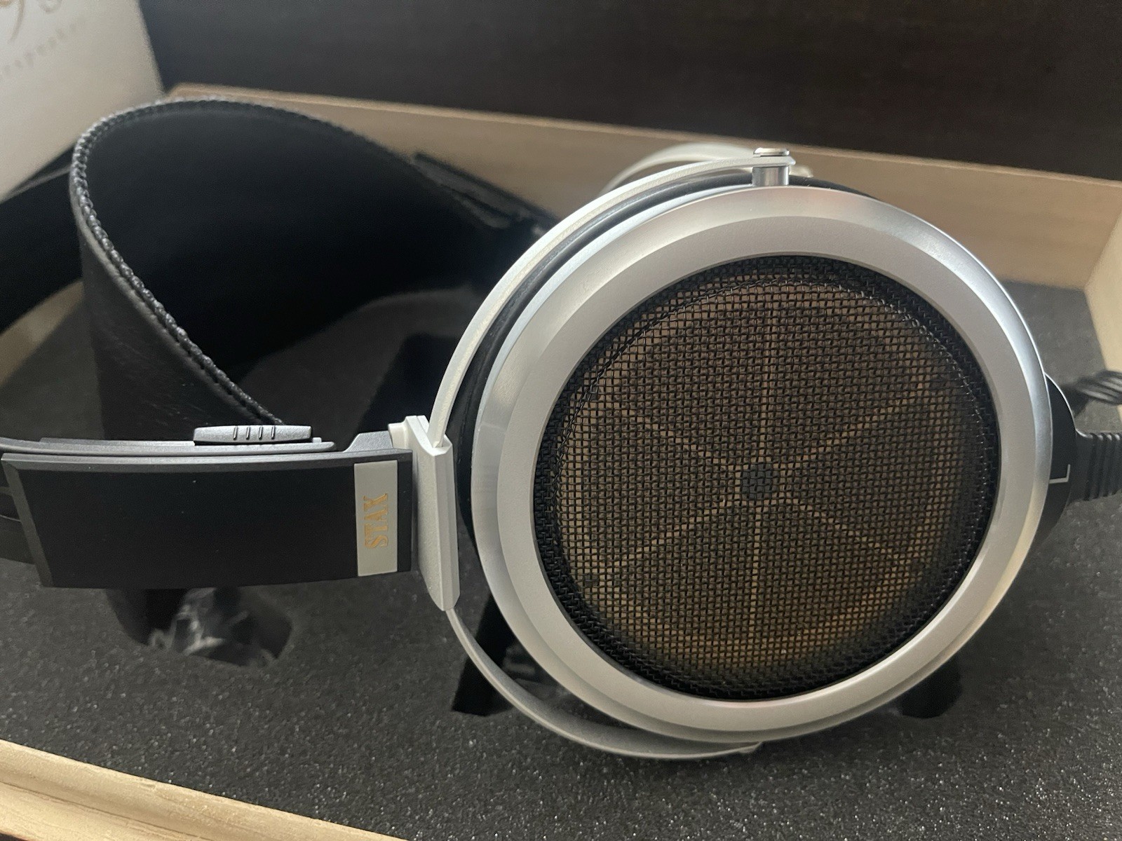 Stax SR009s and Stax SRM007ta (mjolnir audio upgraded) electrostatic headphones