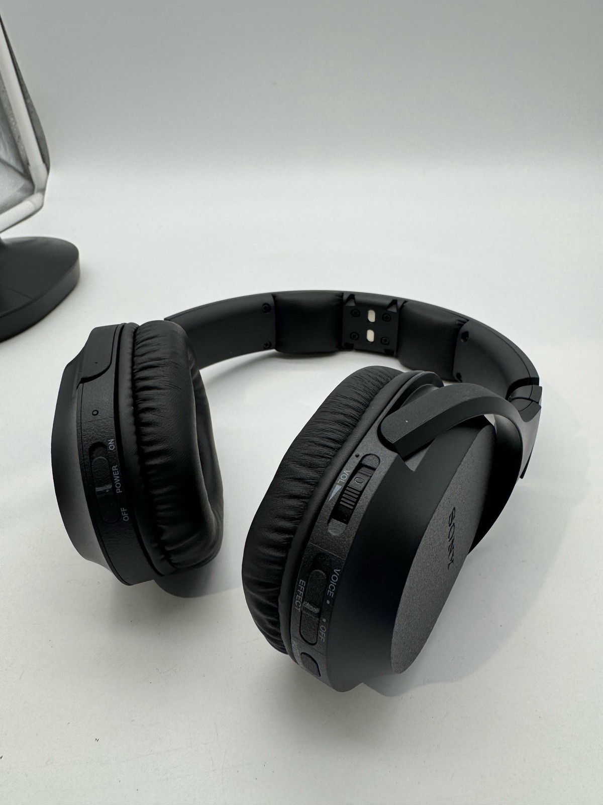 Sony WH-RF400 Wireless Over Ear RF Home Theater Headphones TV Black (1)