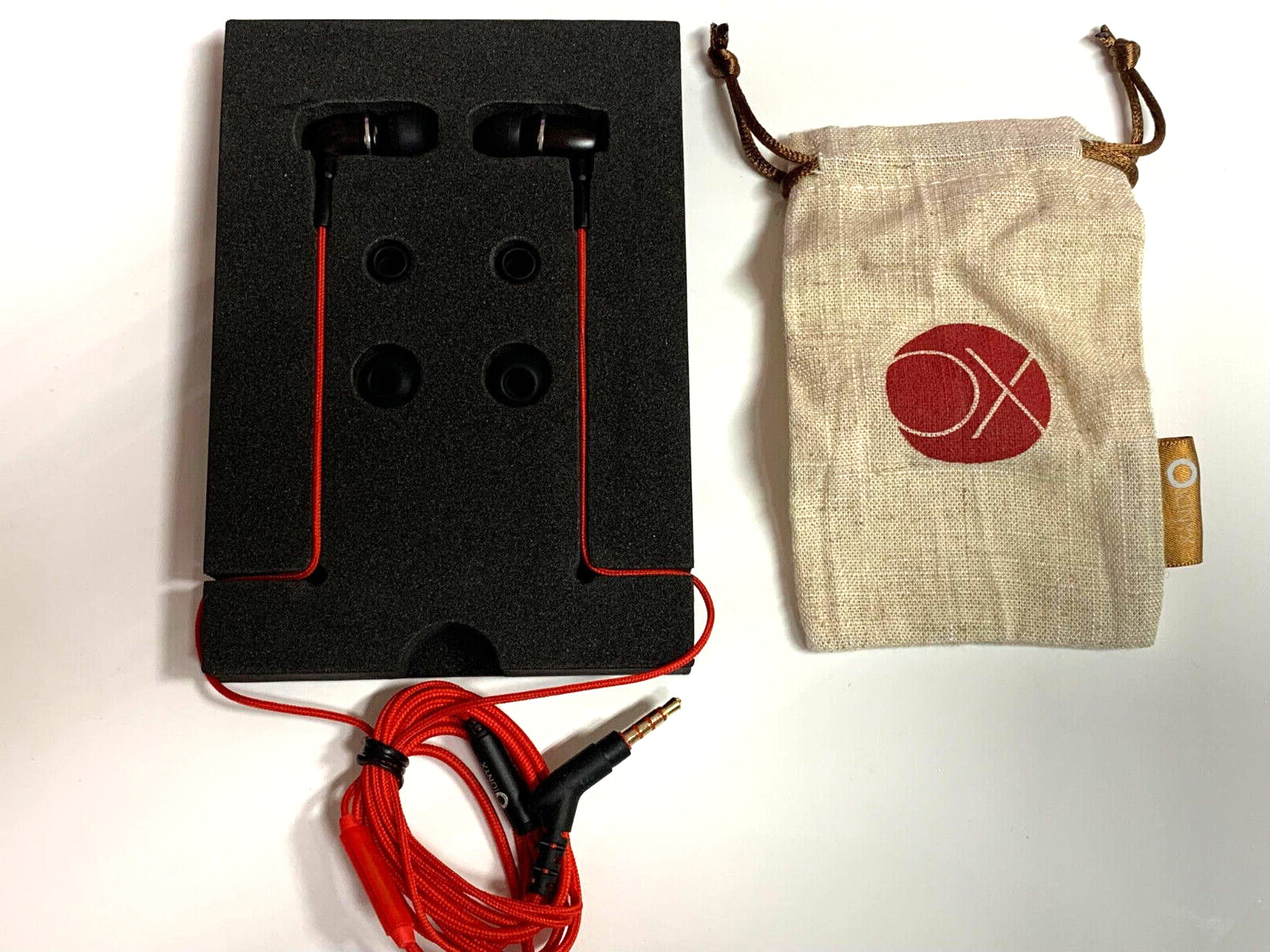 Onyx ELO Premium Genuine Wood In-ear Noise-isolating Headphones Red NEW