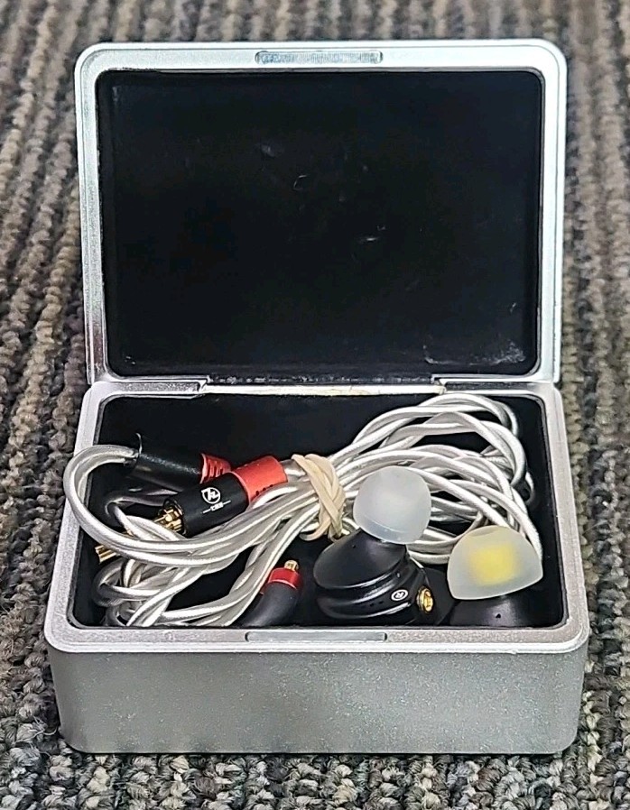 Linsoul 7Hertz Timeless Wireless Earbuds with 3.5mm Cord & Hard Case