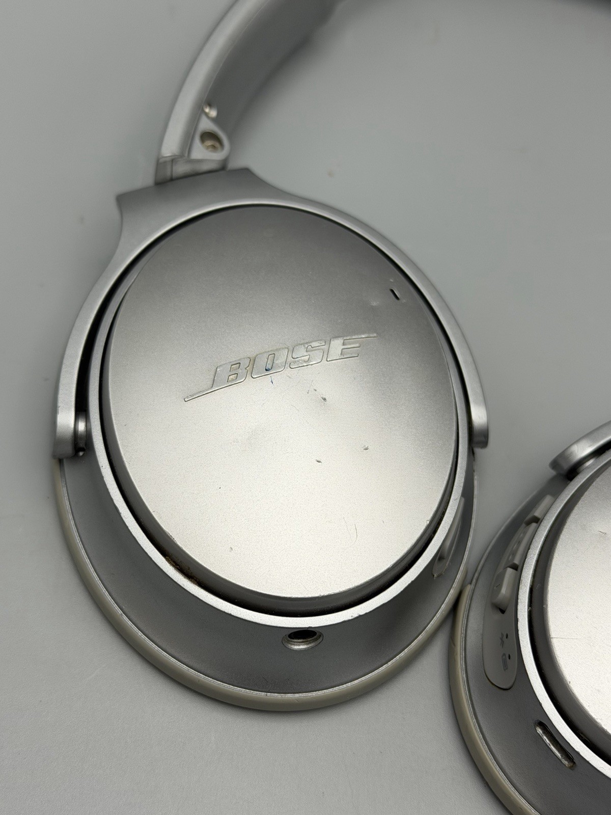 Bose QuietComfort 35 II Wireless Noise Cancelling Headphones Silver *No Ear Pads