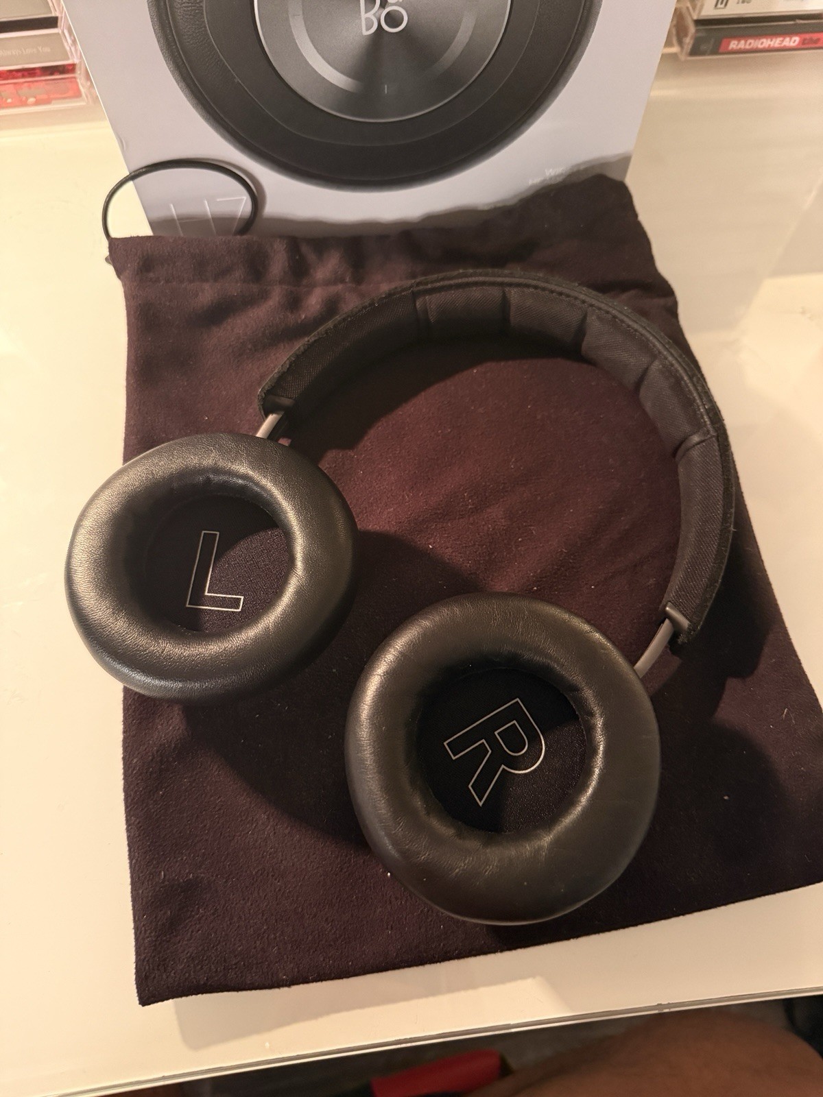 Beoplay H7 Wireless Headphones Bang&Olufsen +EXTRA PAIR OF HEADPHONES FOR PARTS