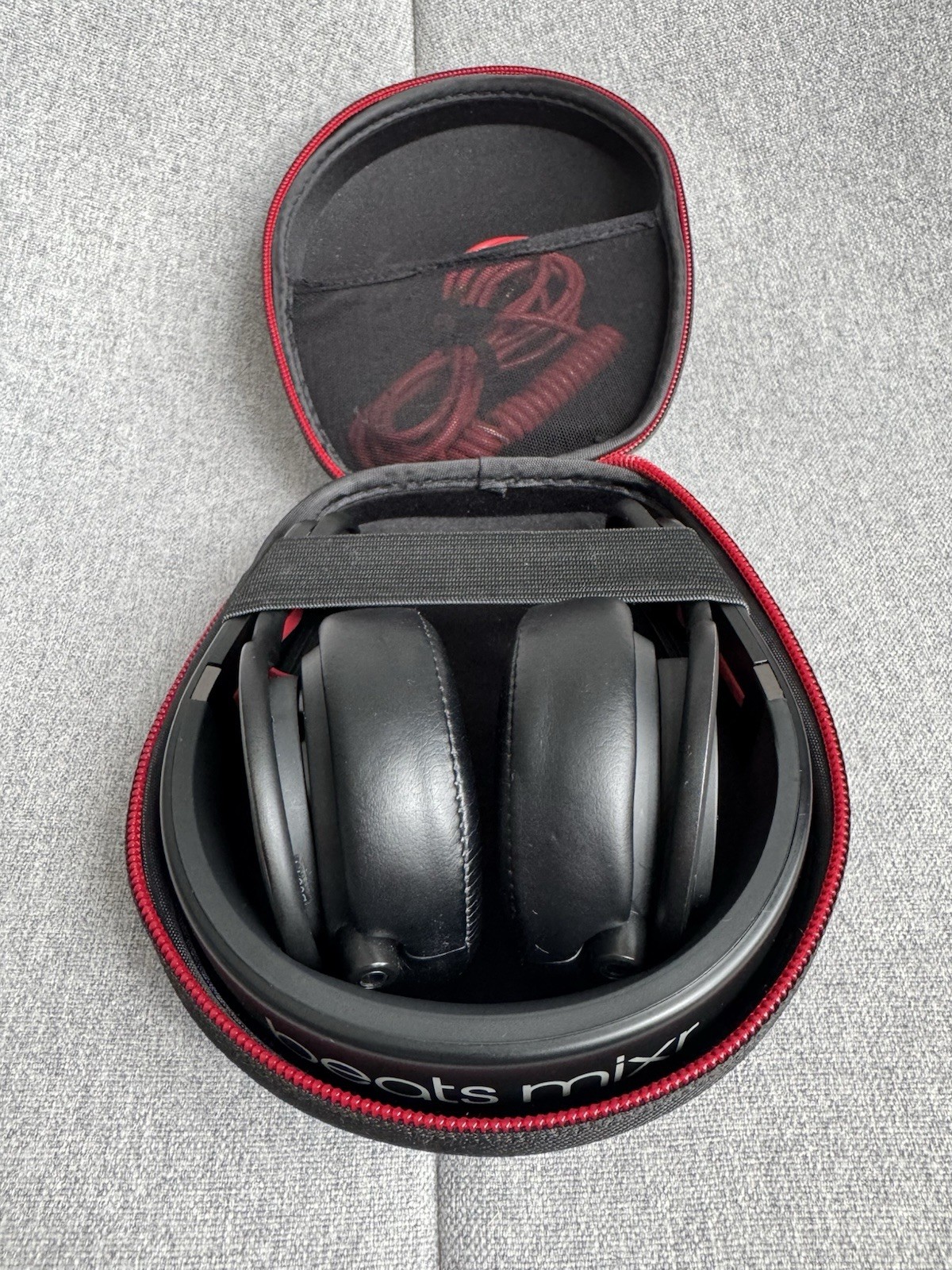 Beats Mixr Mixer Headphones David Guetta Edition Matte Black Limited Edition