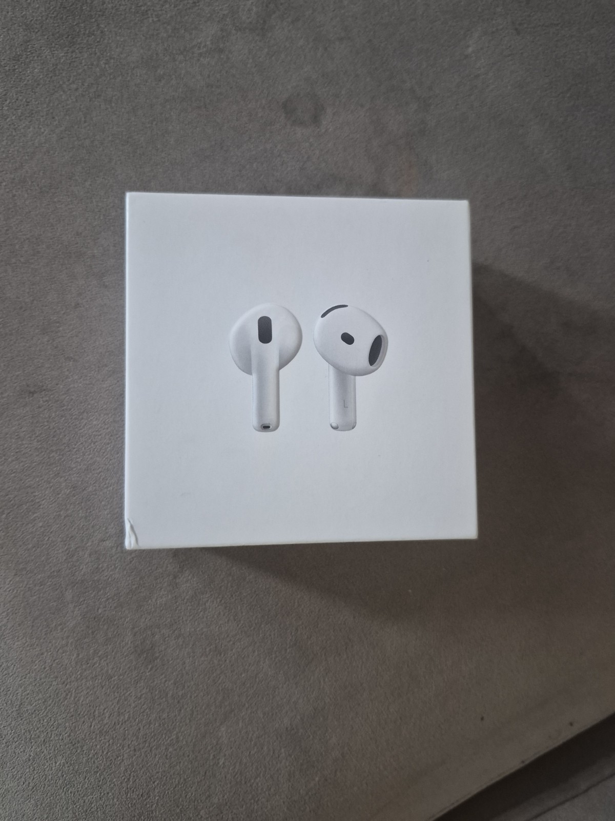 Apple AirPods 4 White Bluetooth Wireless In-Ear Earbuds w/ USB-C Charging Case