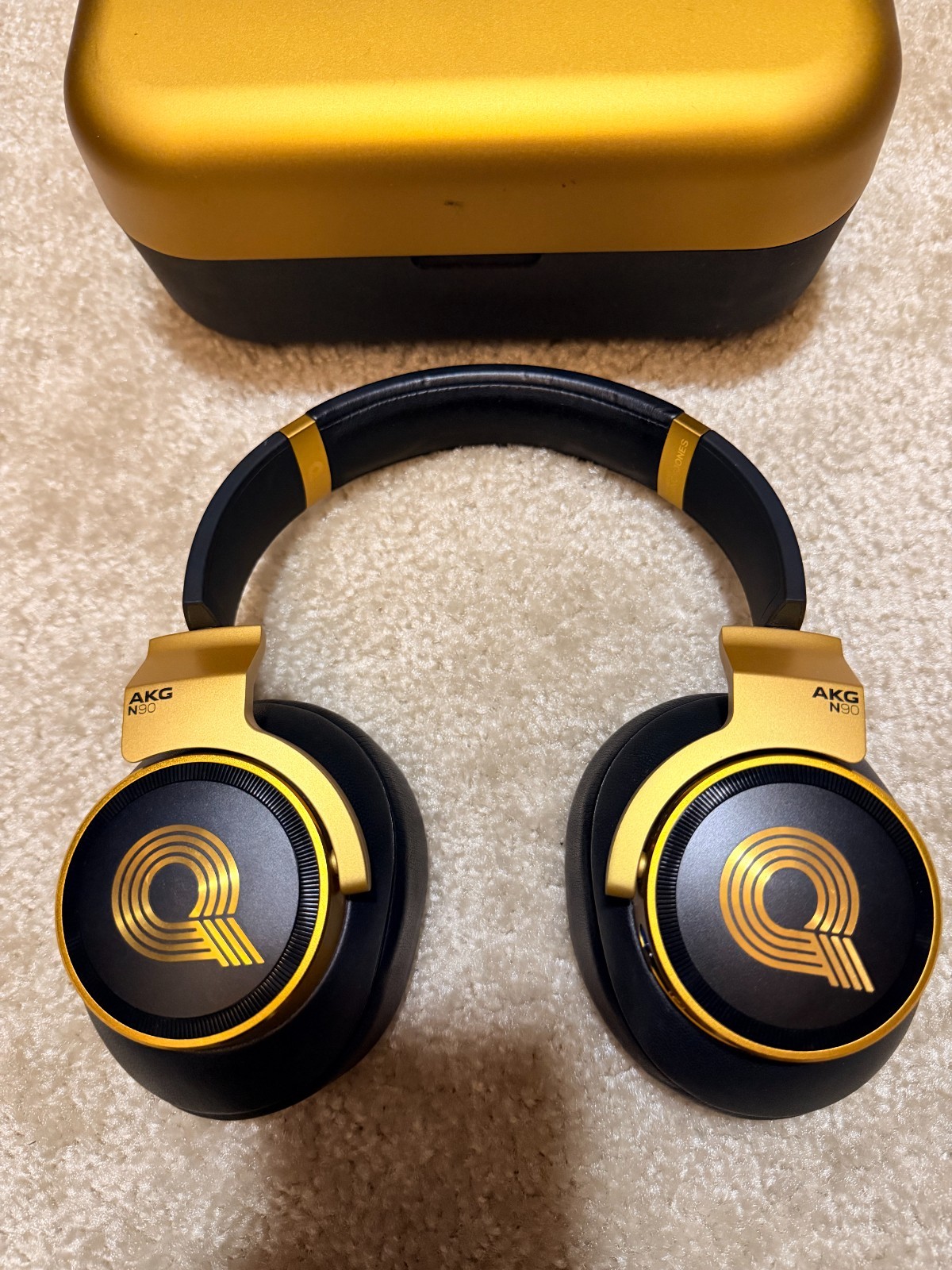 AKG N90Q Quincy Jones Flagship Headphones Complete Accessories Fully Functional