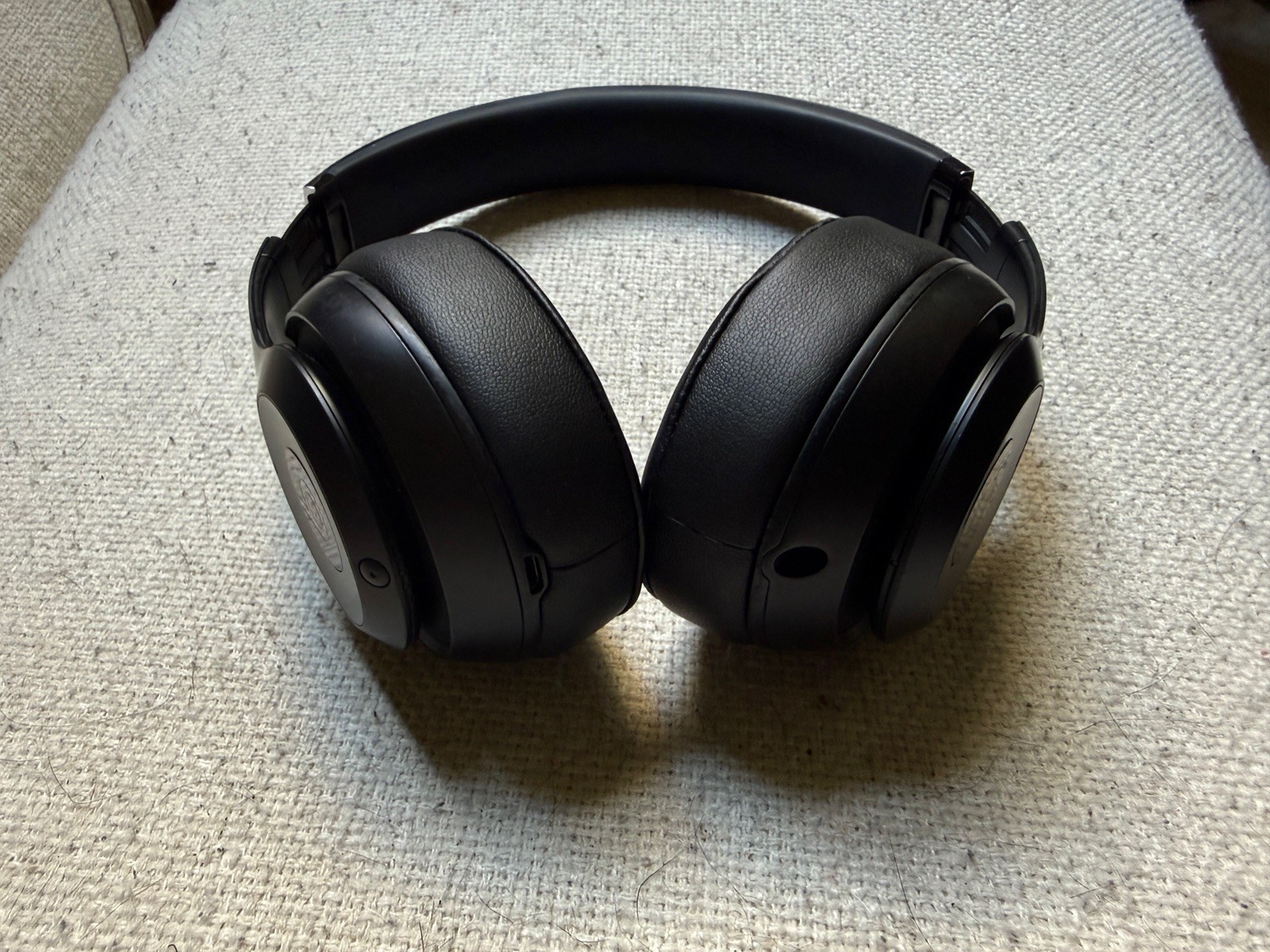 Beats by Dr. Dre Solo3 Wireless On-Ear Headphones, Black