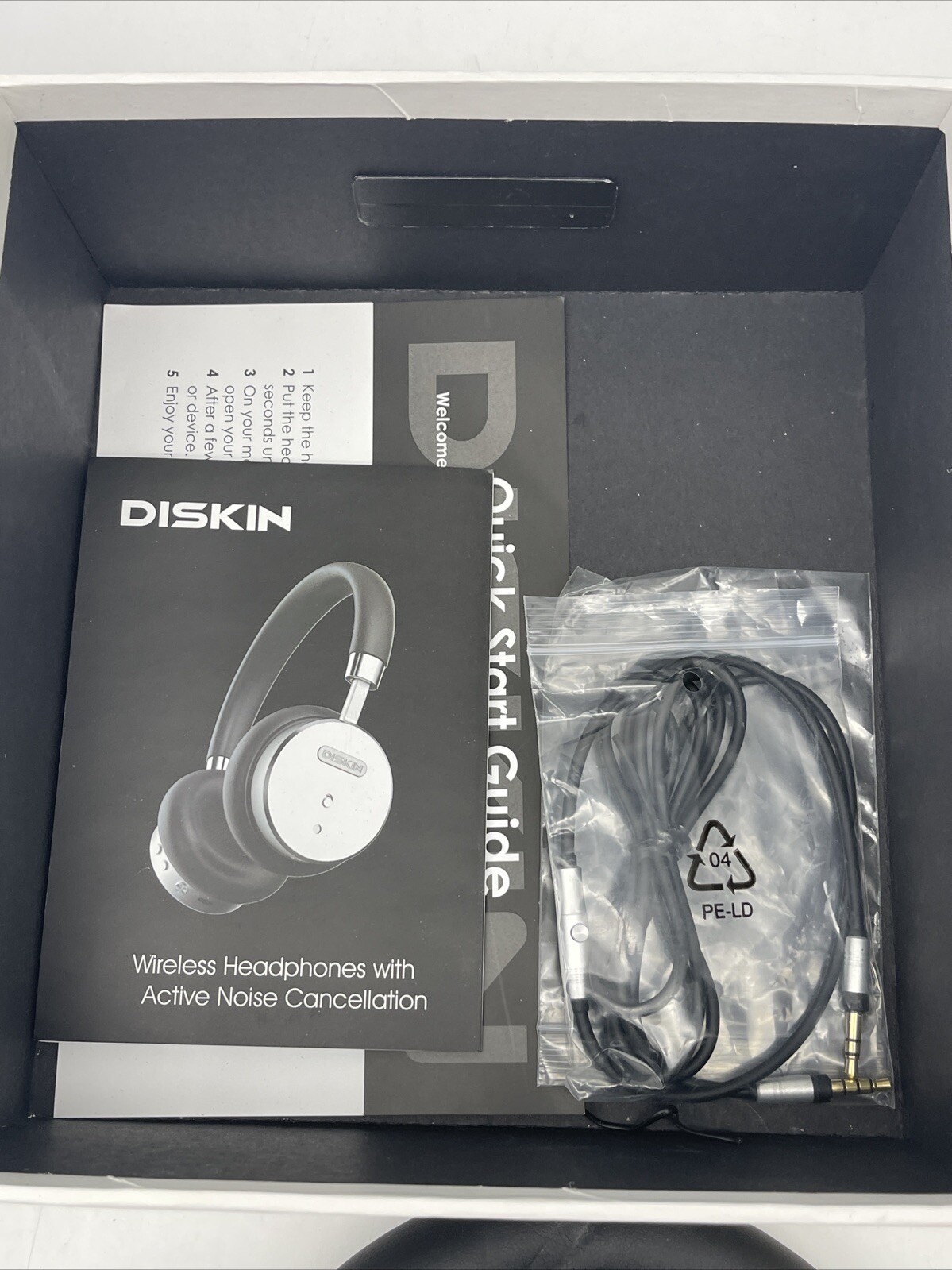 Diskin White Silver Wireless Bluetooth Volume Control On-Ear Headphones W Box