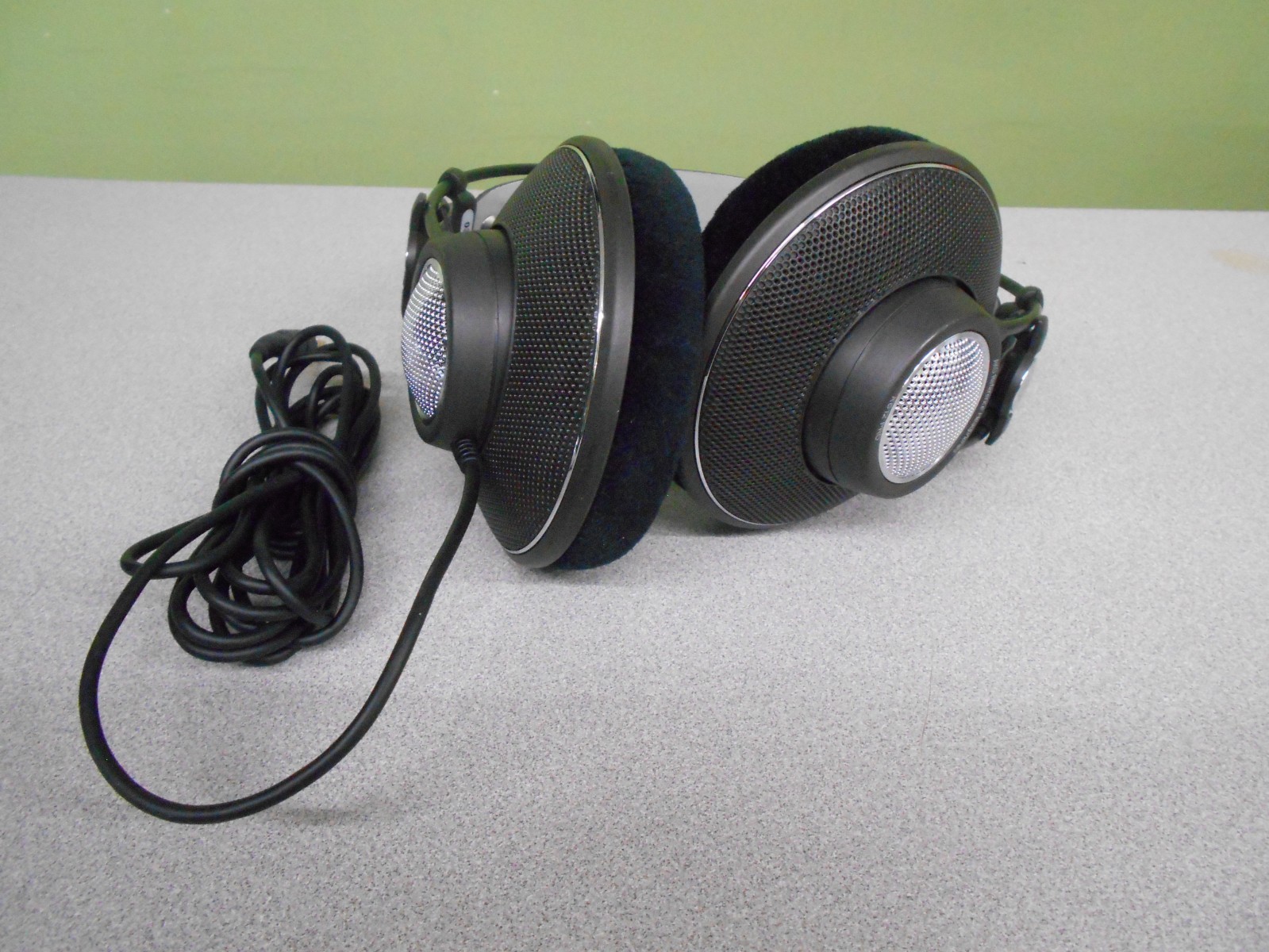 WOW!! AKG K612 PRO Reference Studio Headphones – Black