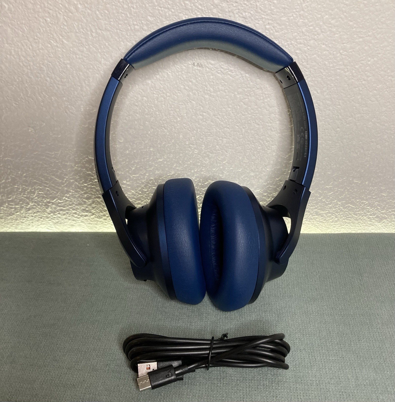 Soundcore Life Q20 Over-Ear Headphone Hybrid Active Noise Cancelling-Blue (Used)