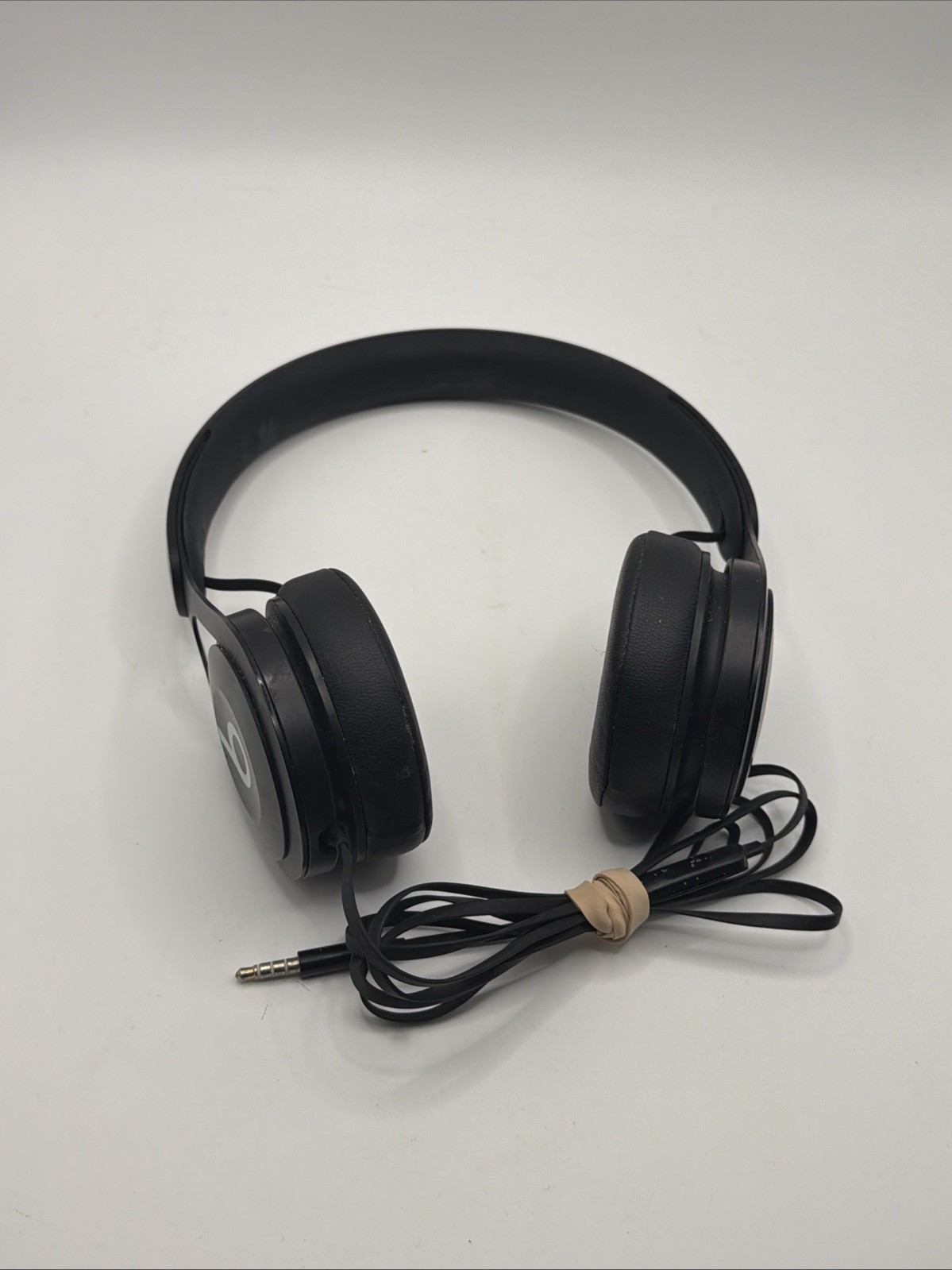 Beats EP Wired On-Ear Headphones Black With 3.5mm Jack & Adjustable Headband