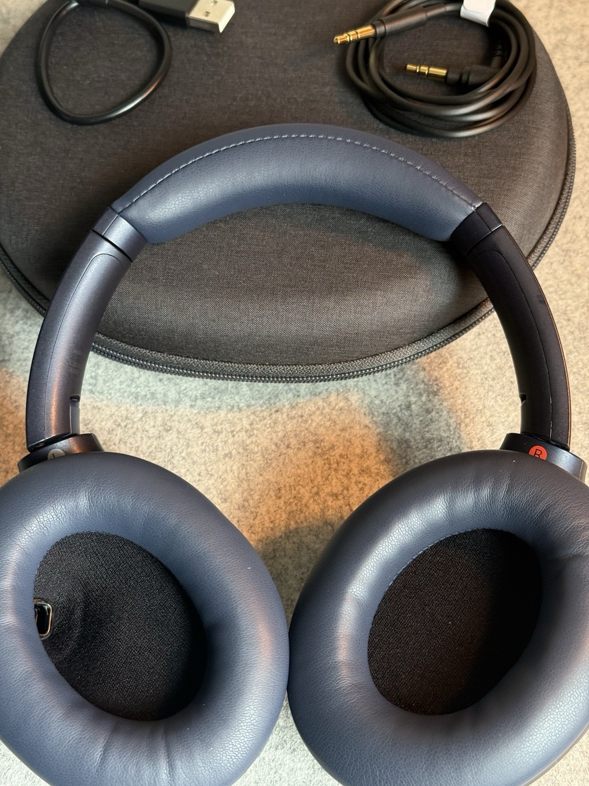 Sony WH-1000XM4 Noise Cancelling Headphones Blue w/ Sony OEM Case + Cables