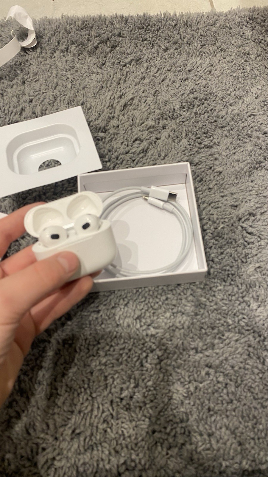 Apple AirPods (3rd Generation) Wireless Earbuds with Charging Case White