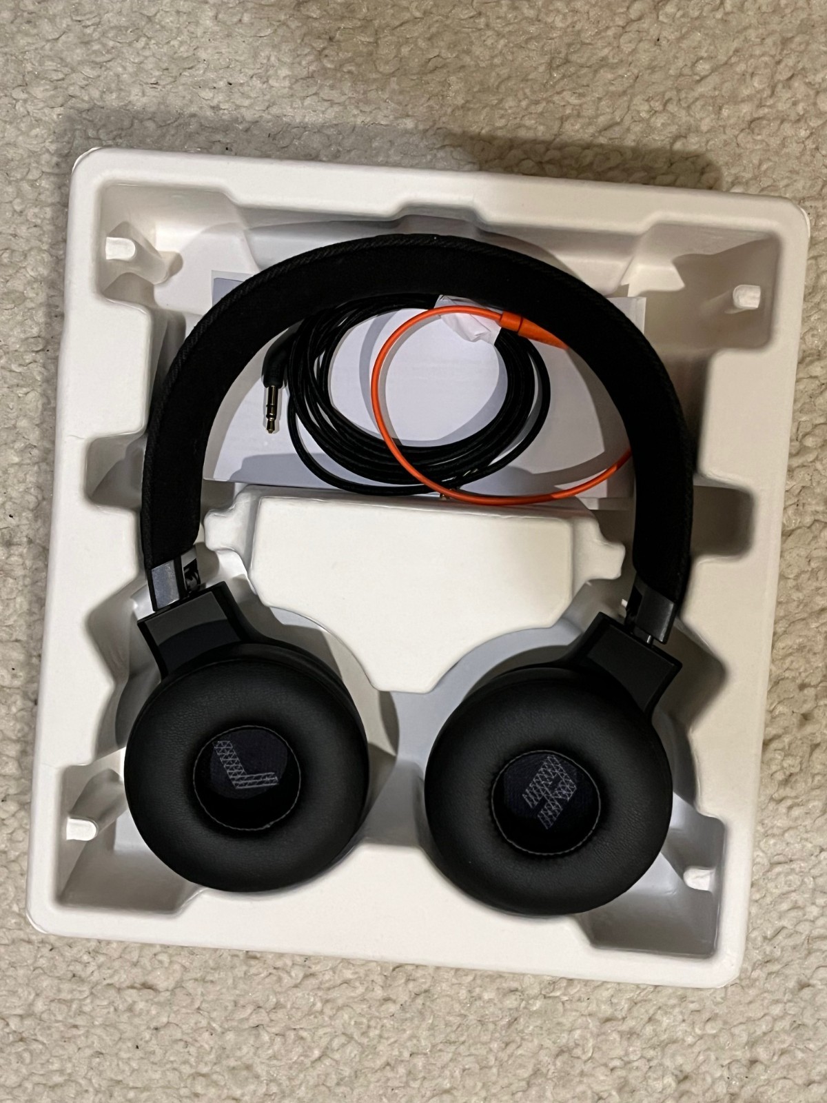JBL Live 675NC True Adaptive Noise Cancelling Bluetooth Headphones