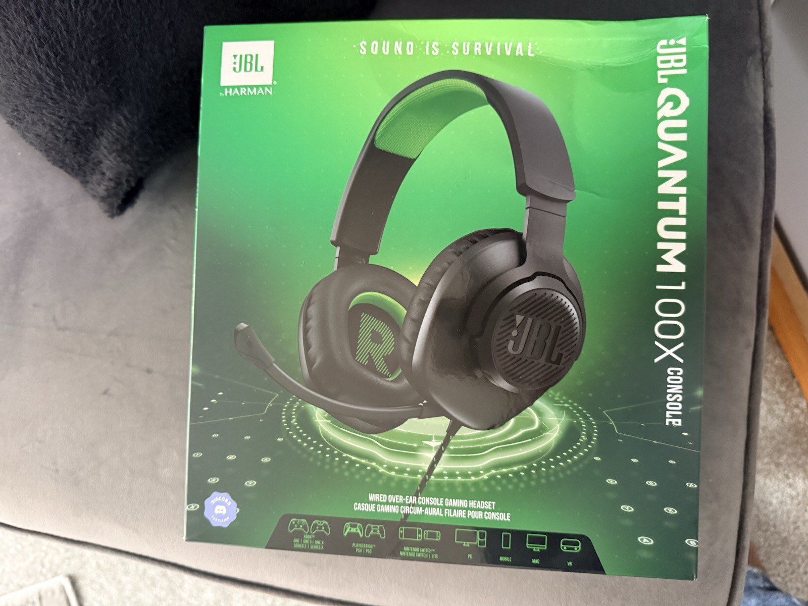 JBL Quantum 100x Wired Gaming Headset w Mic Xbox, ps4, ps5, switch VR New In Box