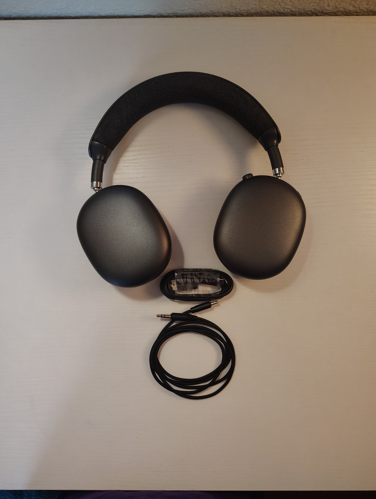 Picun F8 Pro Wireless Bluetooth Noise Cancelling Headphones In Great Condition