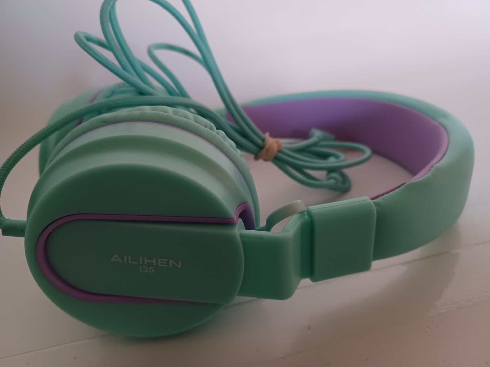 AILIHEN I35 Kid Headphones with Microphone Volume Limited Childrens Girls Boys
