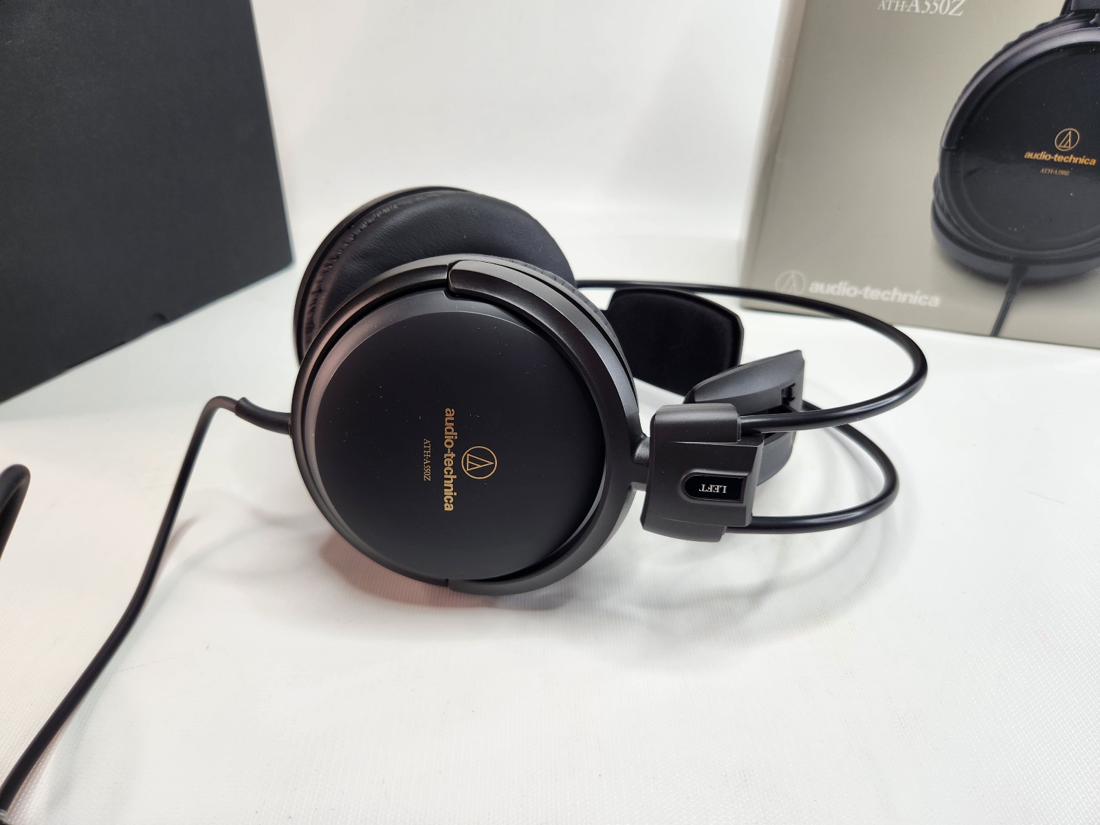 Audio-Technica ATH-A550Z Art Monitor Dynamic Headphones Black