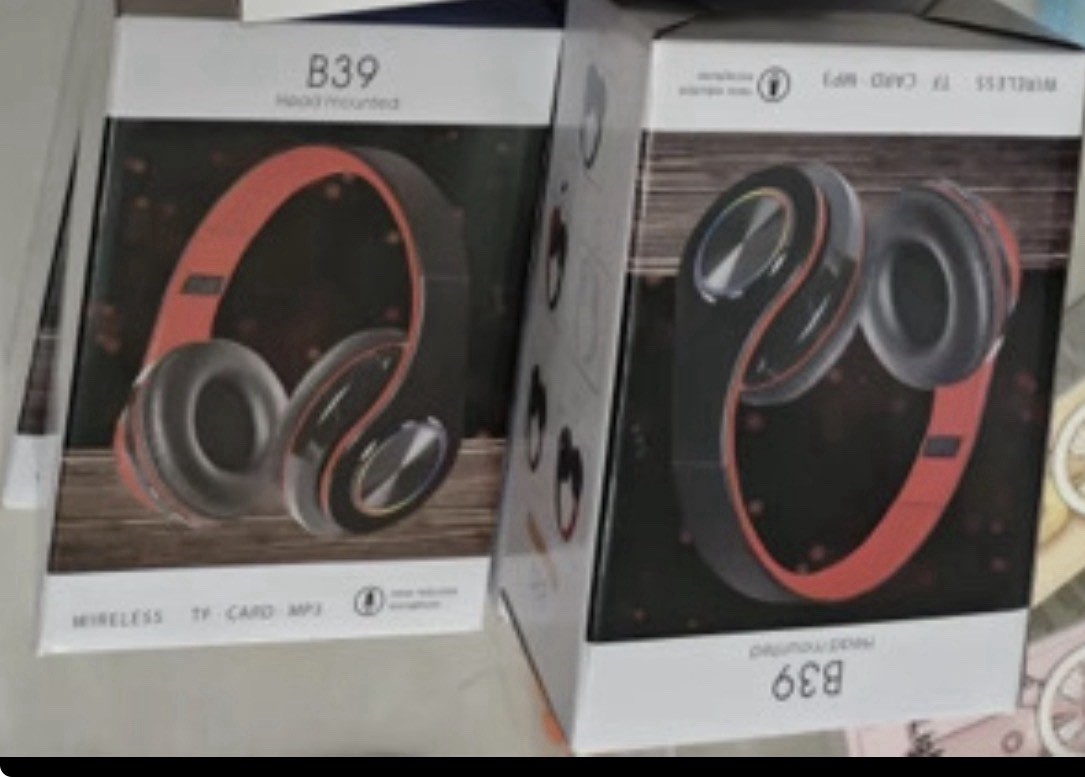 B39 Wireless Bluetooth Headphones, Foldable, LED Lights, TF Card, AUX, USB