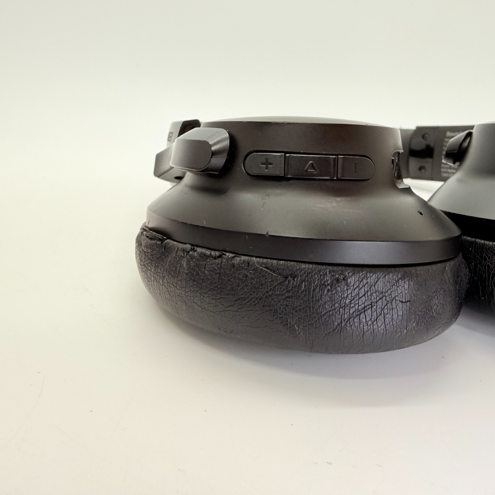Anker Soundcore Life Q20 Over the Ear Wireless Bluetooth Headphones – PAD WEAR