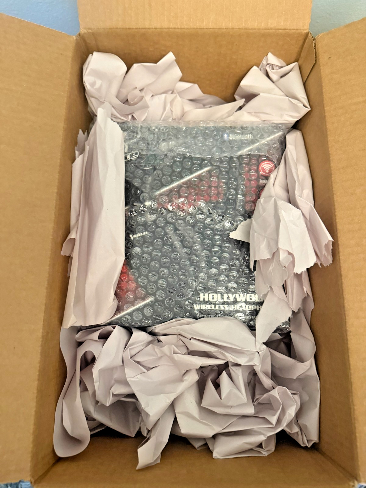 The Voice Hollywood Wireless Headphones Bluetooth Built In Microphone NEW in box