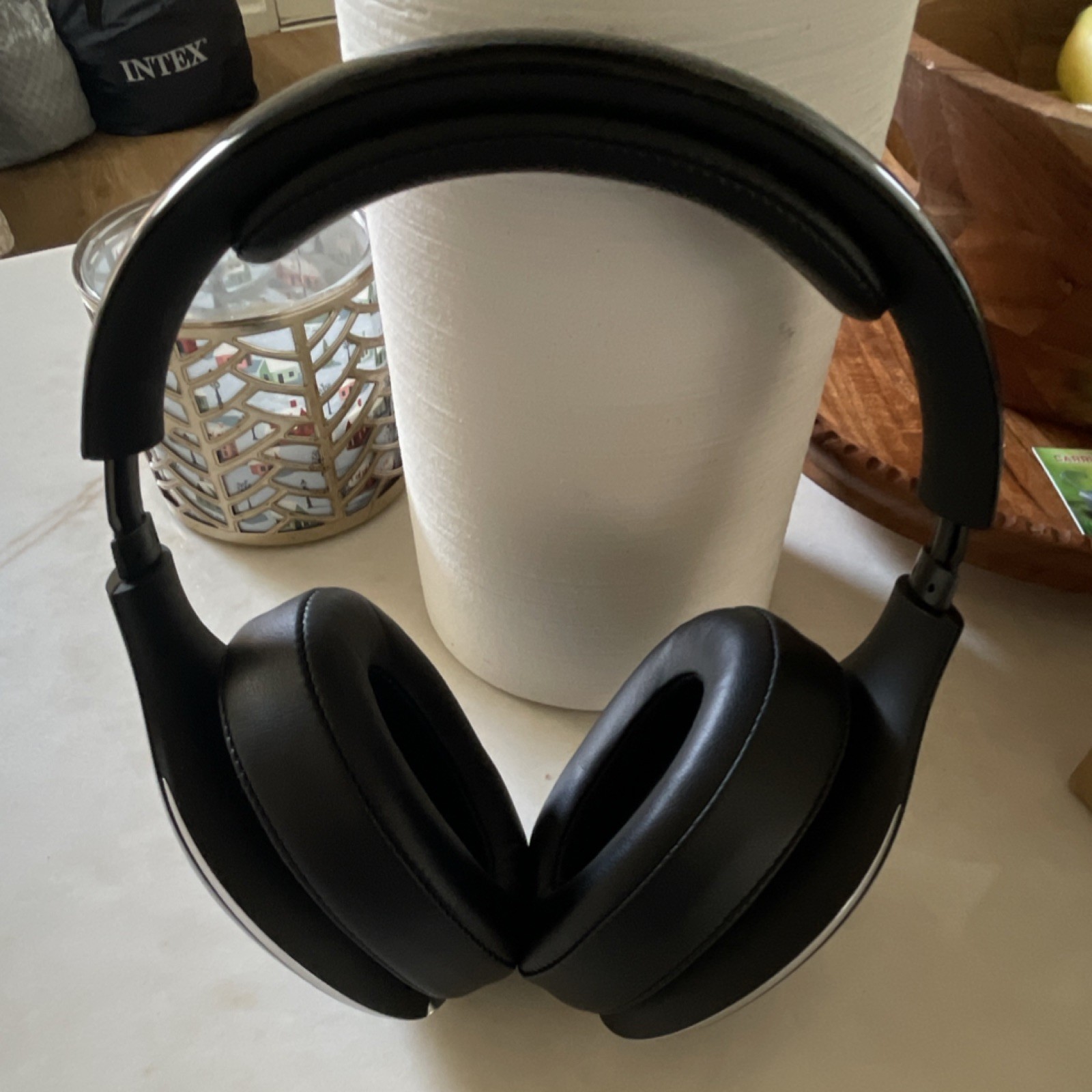Mercedes-Benz 1100 Series Black Bluetooth Over-Ear Headphones Double Earpieces