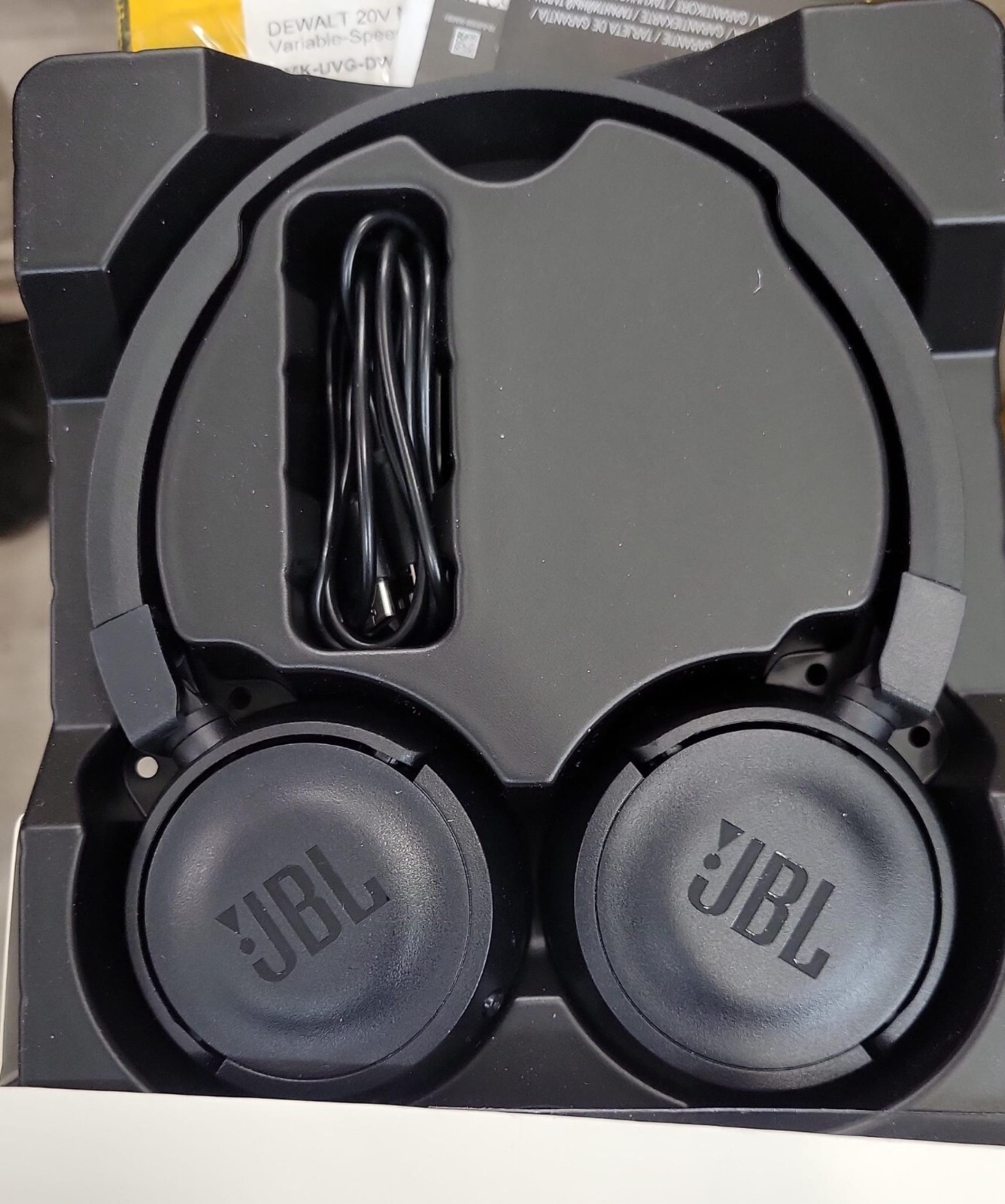 JBL T450BT Wireless On-Ear Headphones with Built-in Remote and Microphone Open b