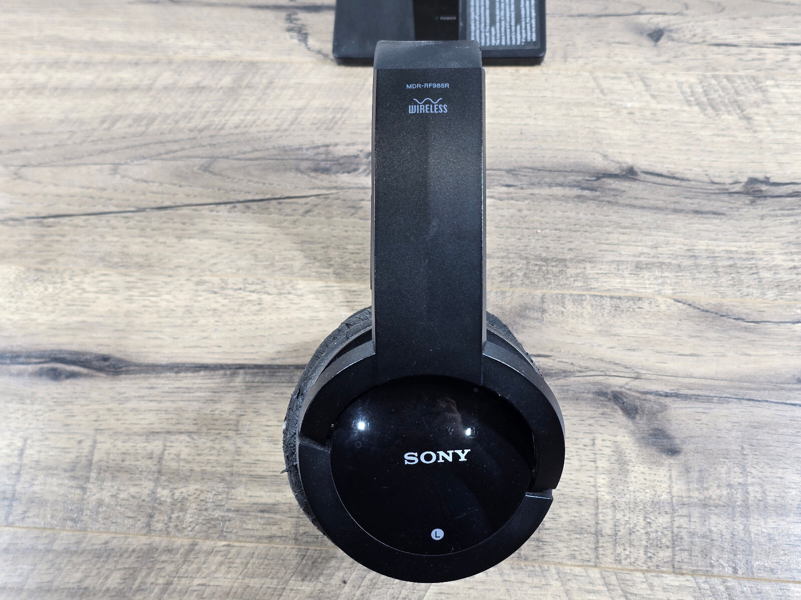 Sony Wireless Over Ear Headphones w/ Charging Aux Dock MDR-RF985R