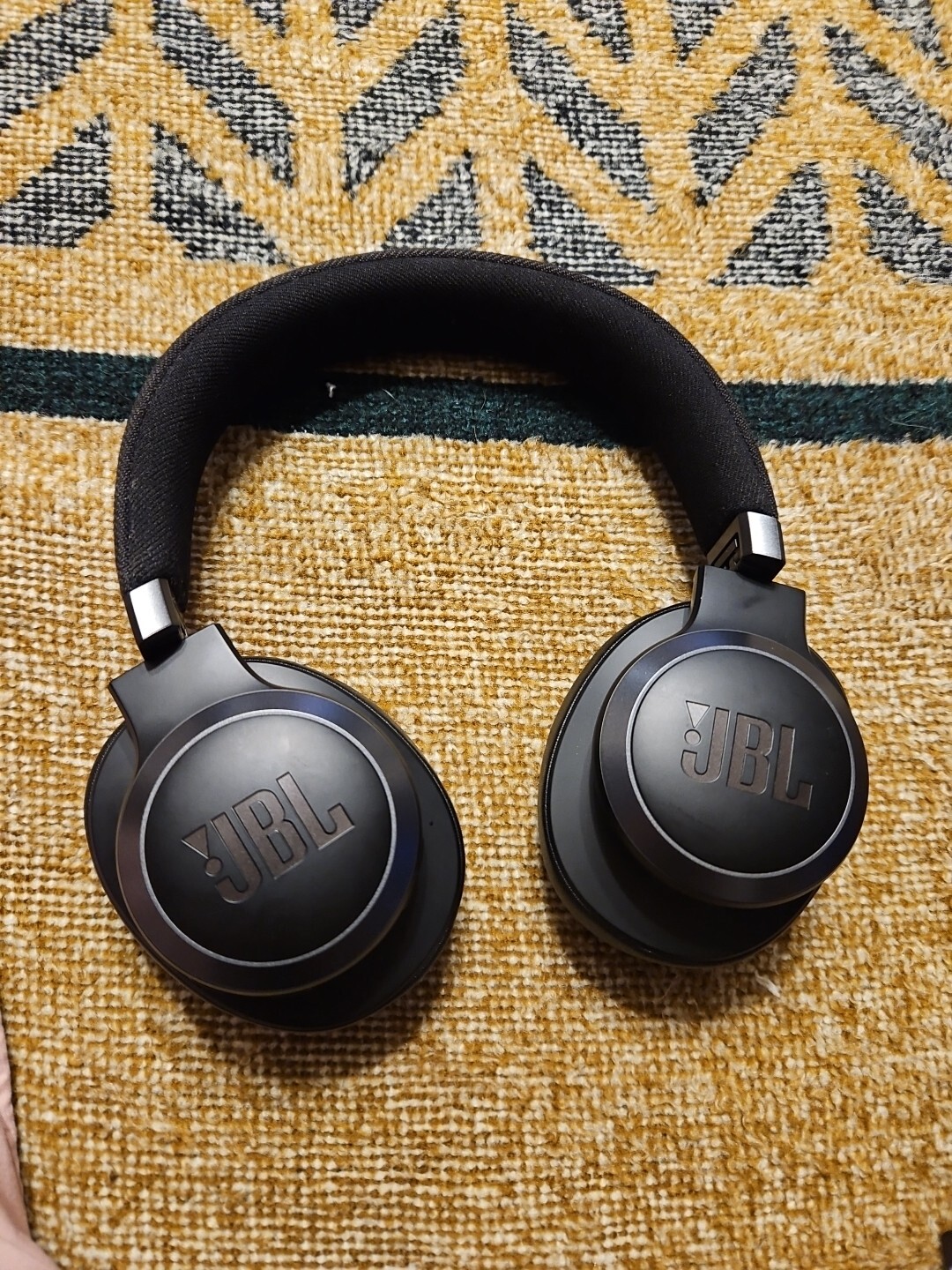 jbl live 770 nc new