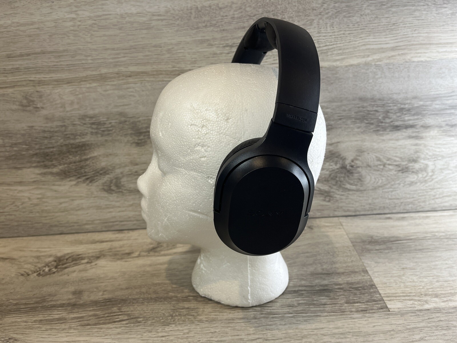 Sony WH-RF400R Wireless RF Wide-Range Over-Ear Home Theater Headphones Untested