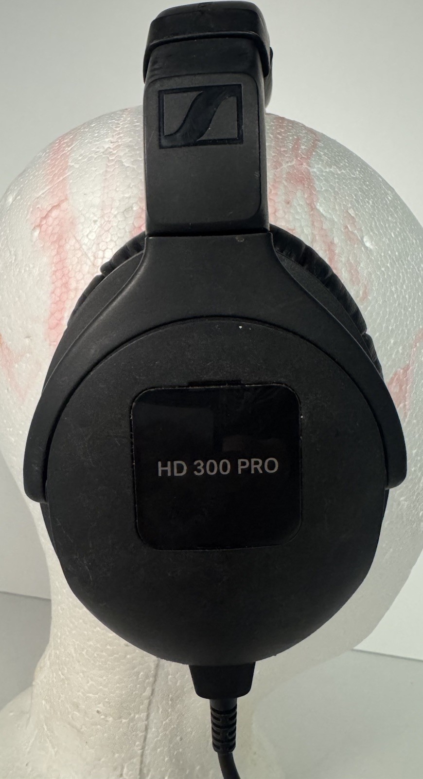 Sennheiser HD 300 PRO Headphones – TESTED