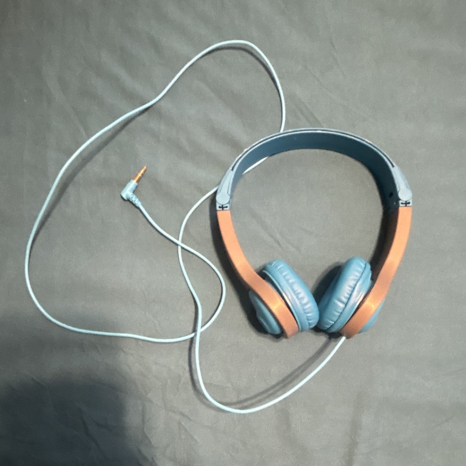 Blue/Gray Kids JLab JBuddies Studio On-Ear Wired Headphones 3.5mm Adjustable