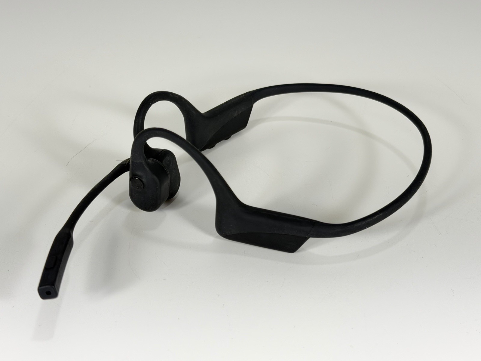 SHOKZ OPENCOMM 2 UC Bone Conduction Bluetooth Headset with Boom Mic / USB-A