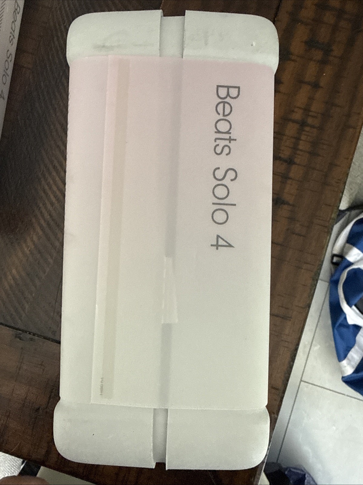 Beats Solo 4 Cloud Pink Wireless Bluetooth Headphones Sealed Brand New