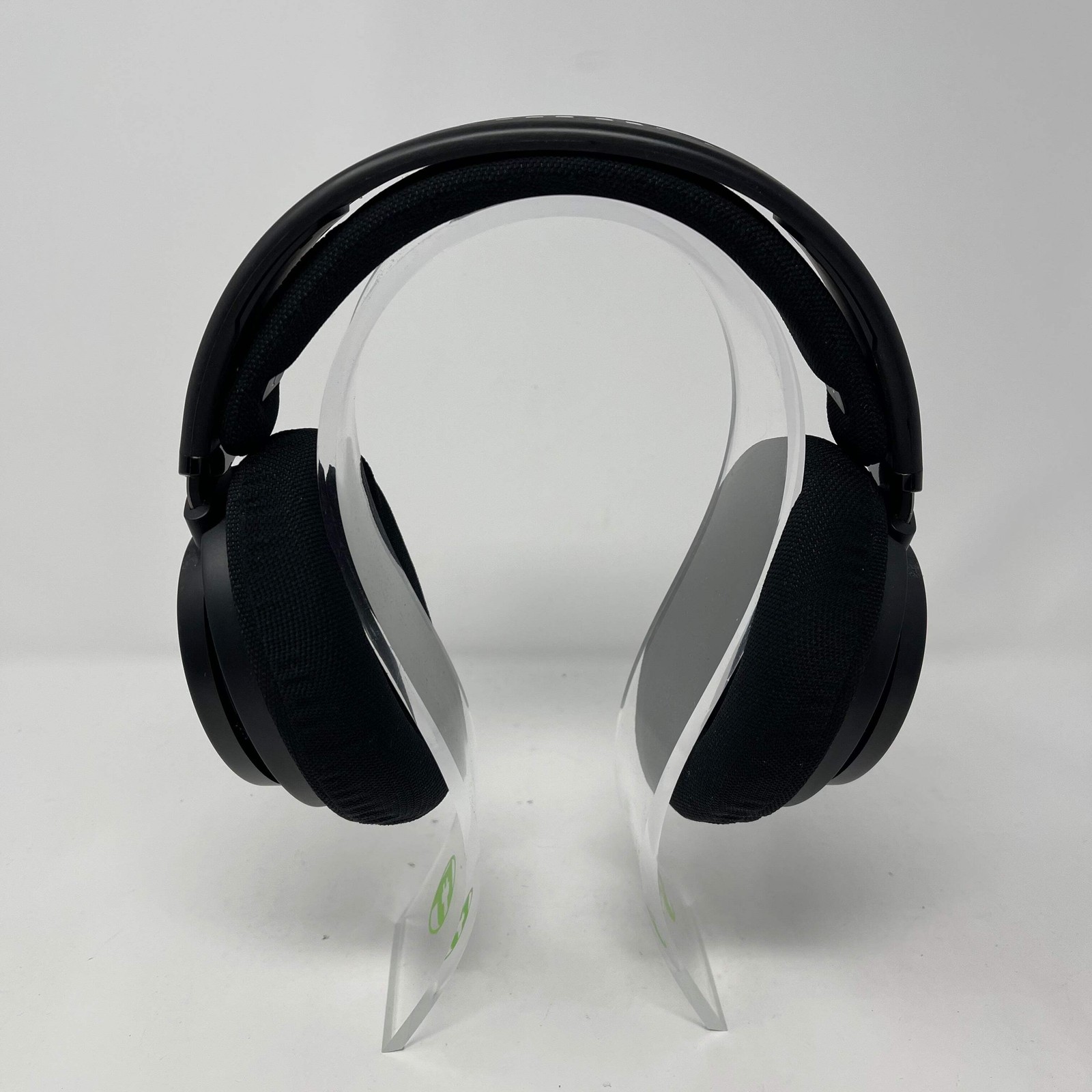 Phillips SHP9600 Open-Back Headphones Black SHP9600MB