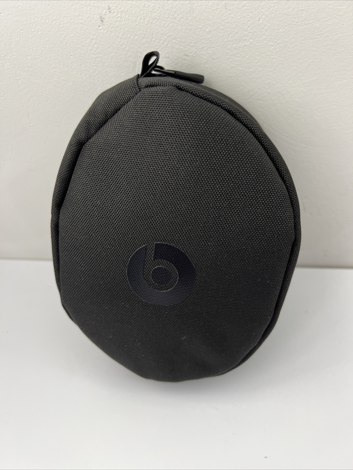 Beats by Dr. Dre Solo3 Over the Ear Headphone – Gloss Black