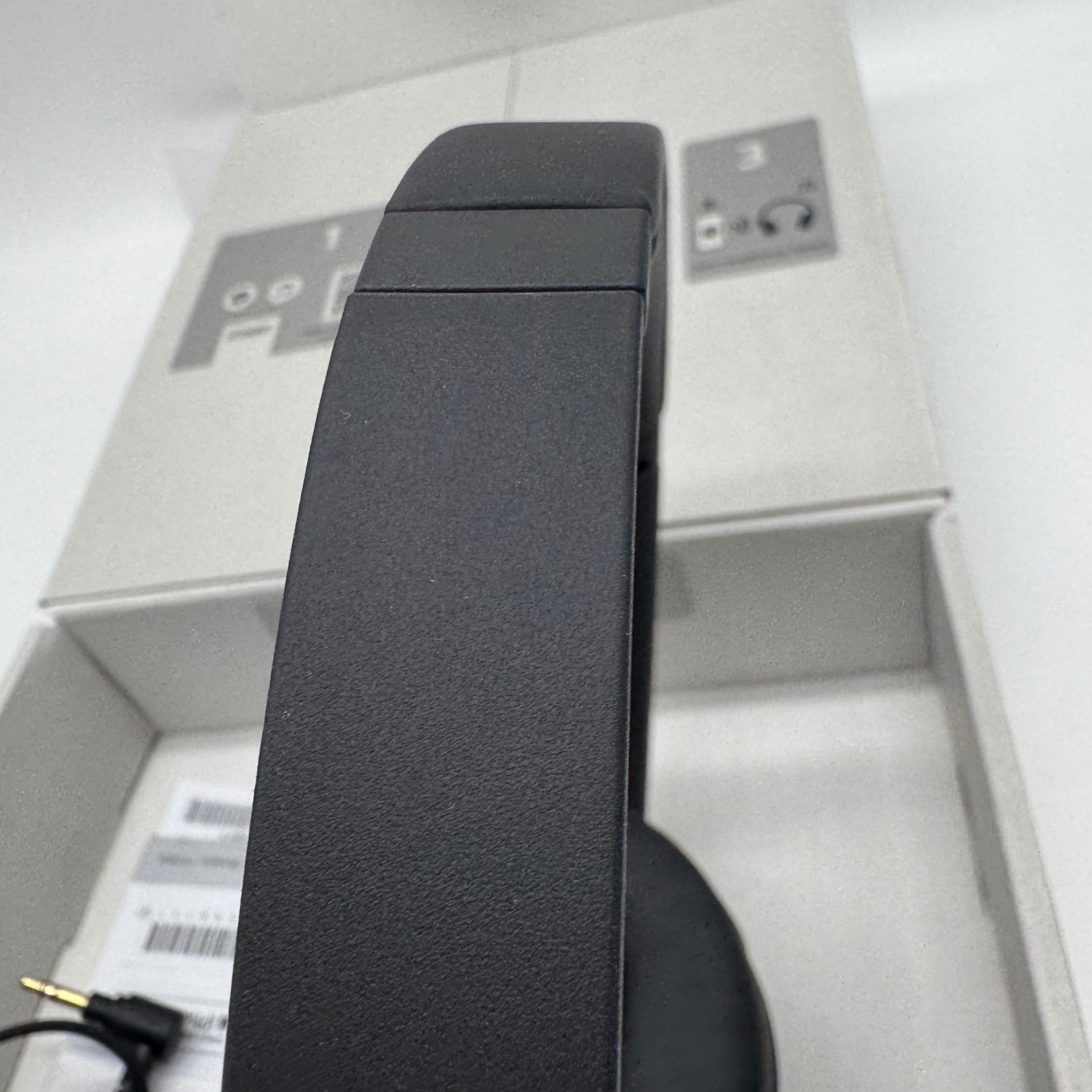 Sony WH-CH720N Wireless Noise Canceling Headphones Black Bluetooth Over-Ear Box