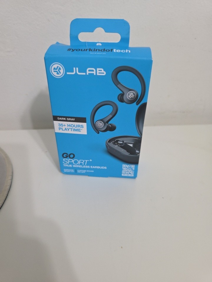 New JLab Go Sport+ True Wireless Bluetooth Earbuds Charging Case Graphite FREE ✈