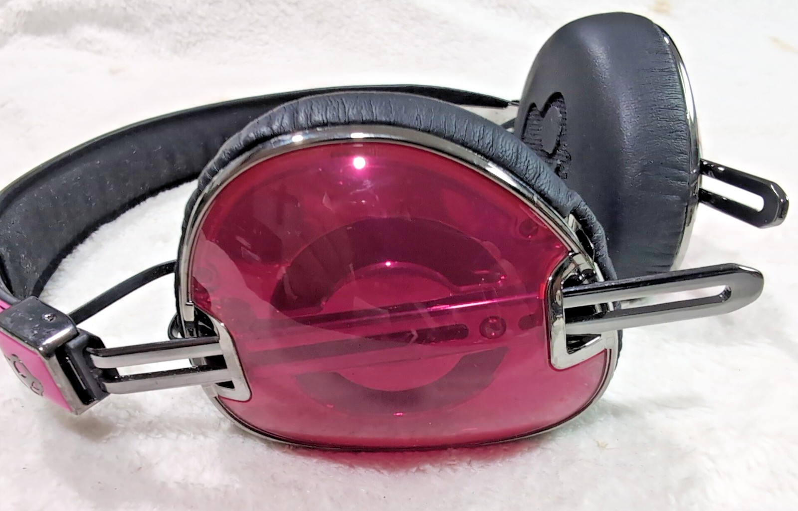 OPEN BOX – Skullcandy Navigator On-Ear Headset w/ Mic-PINK RUBY RED – S&H PAID