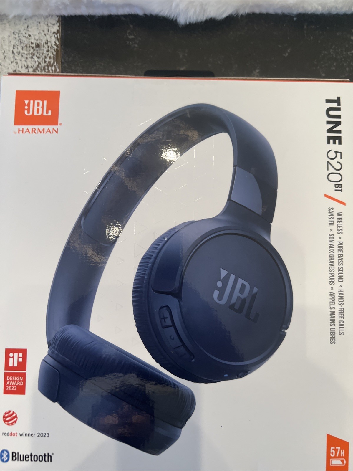 JBL Tune 520BT Pure Bass Wireless Bluetooth Headphones Blue