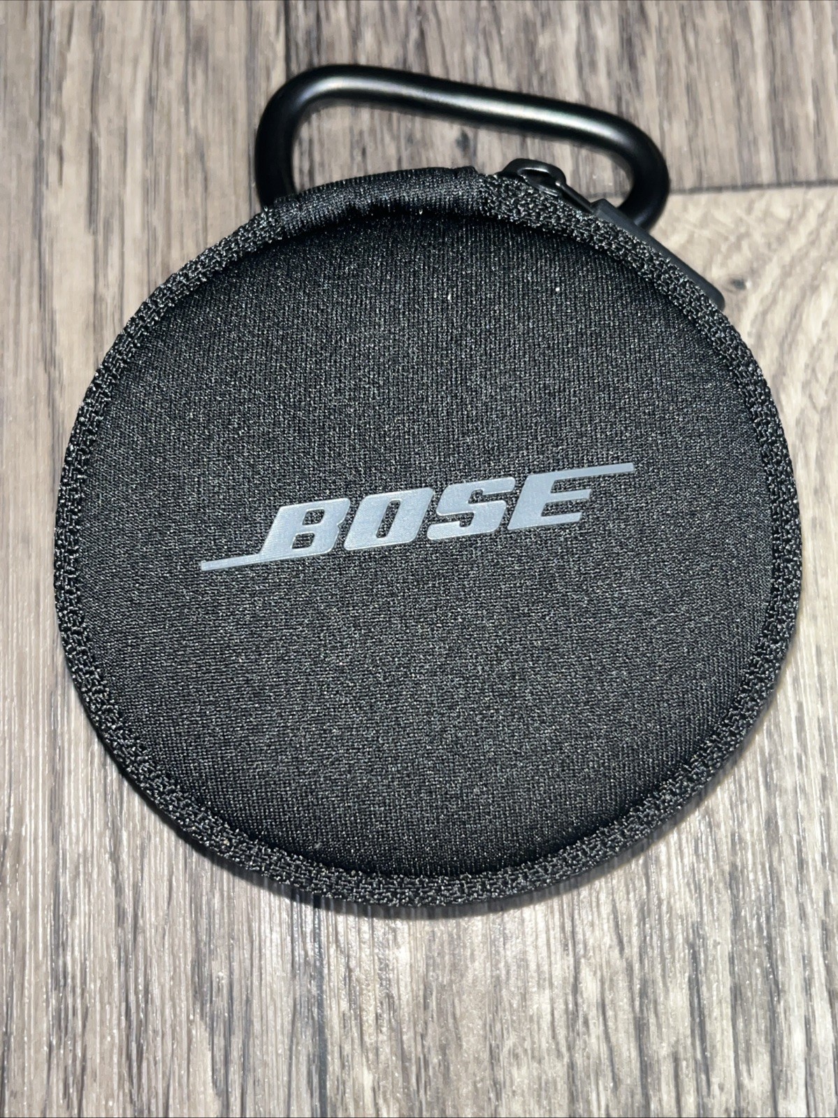 Bose 761529-0010 SoundSport Wireless in Ear Neckband Headphones Black + Extras