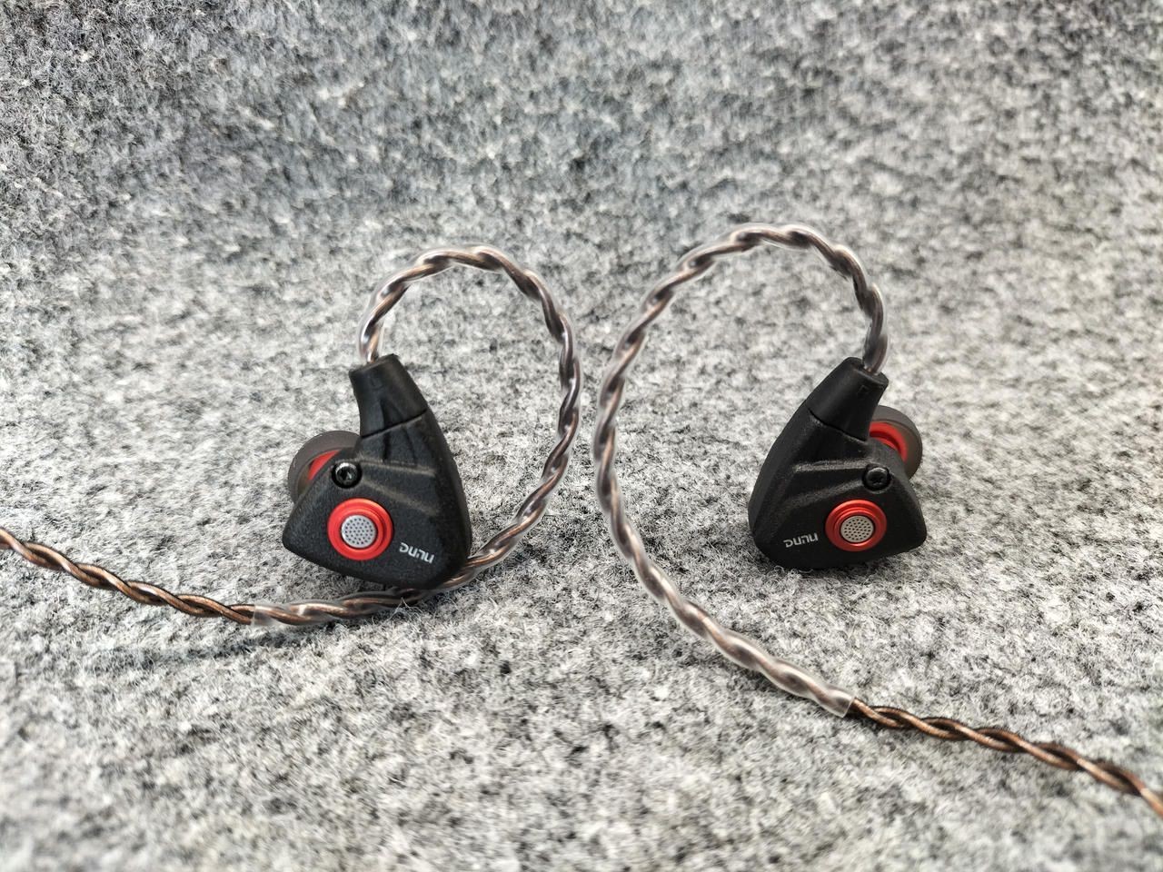 Dunu Earbuds TITAN S Used