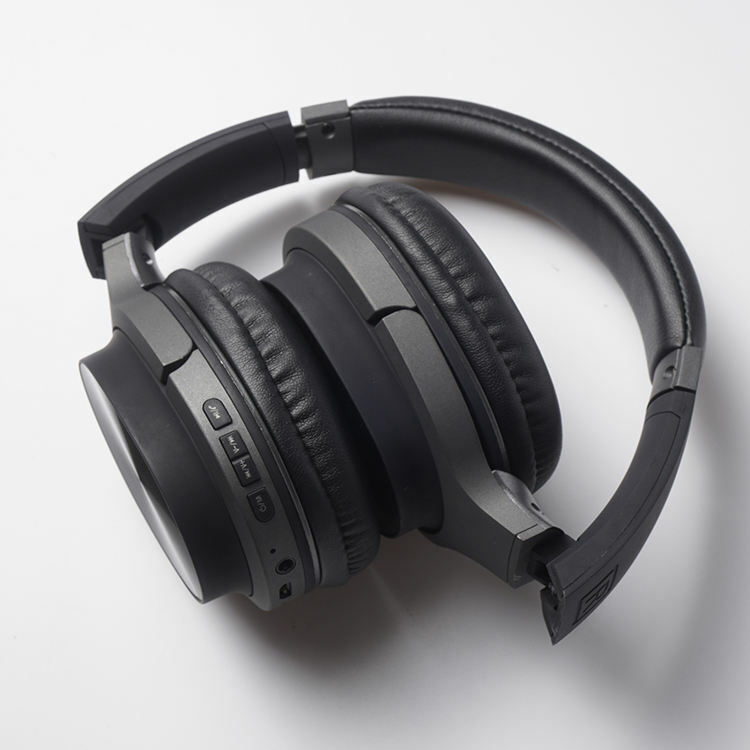 Folding 300mAh Rechargeable headphones noise cancelling wireless headphone
