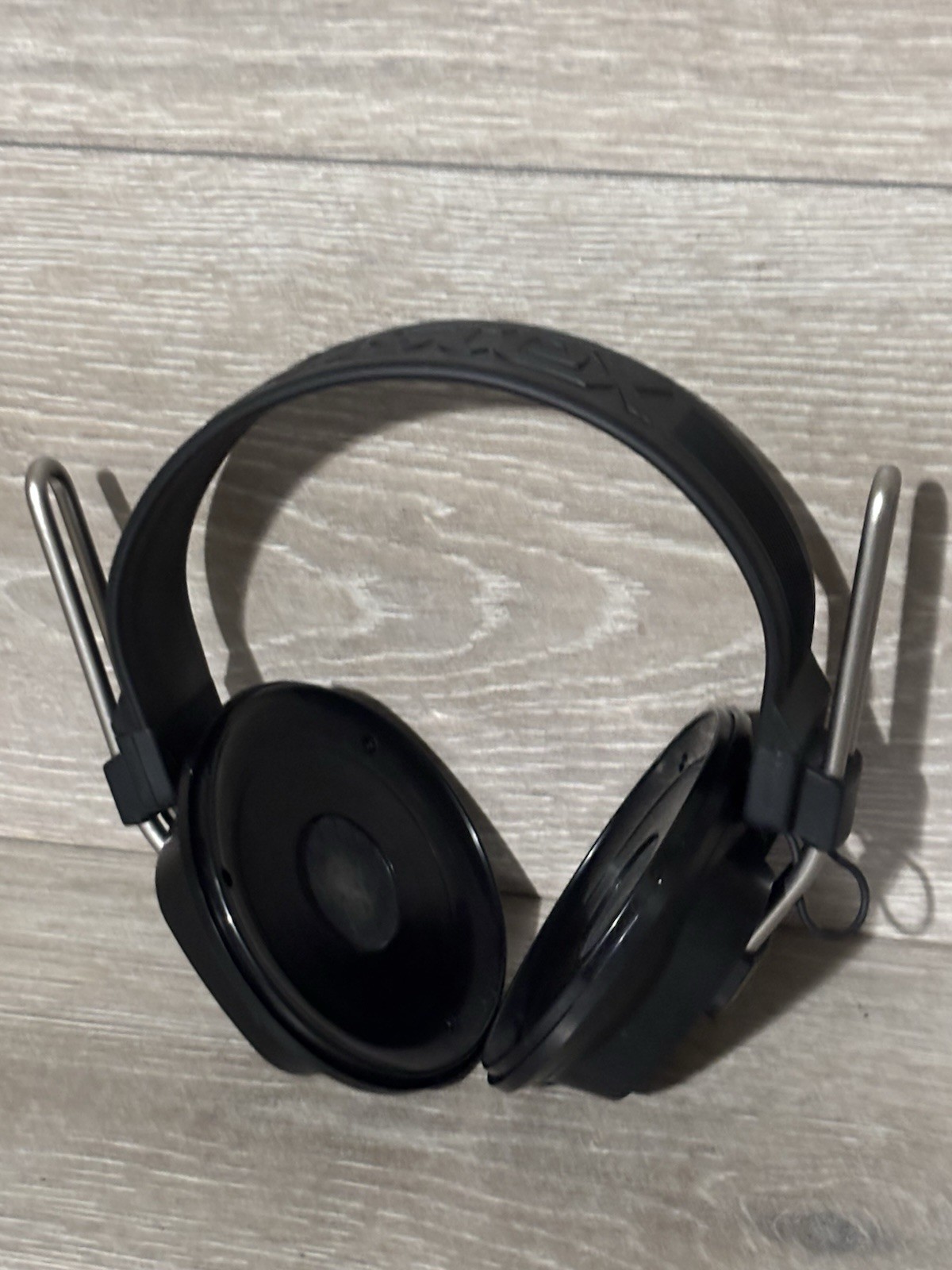 Fostex T20 Professional Studio Headphones WORKING – (NEED EAR-PADS AND WIRE)