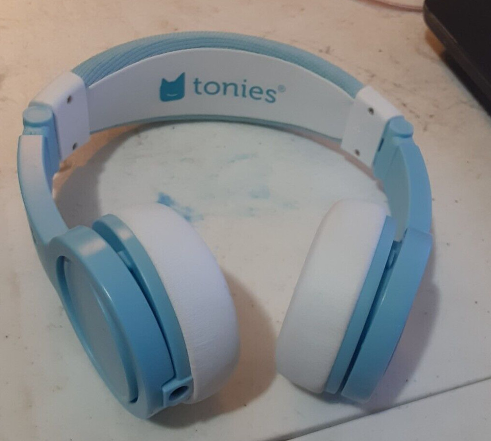 Tonies Foldable Wired Headphones for Kids -Light Blue # – no cables, minor wear