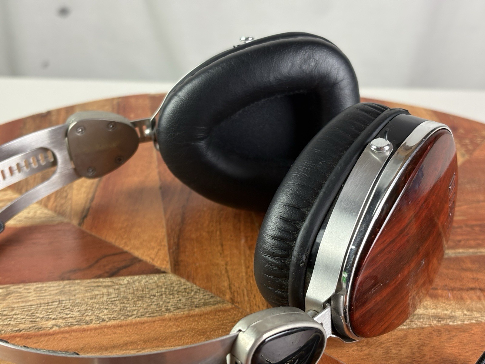 LSTN Troubadour Over-Ear Wood Headphones Wired 3.5mm