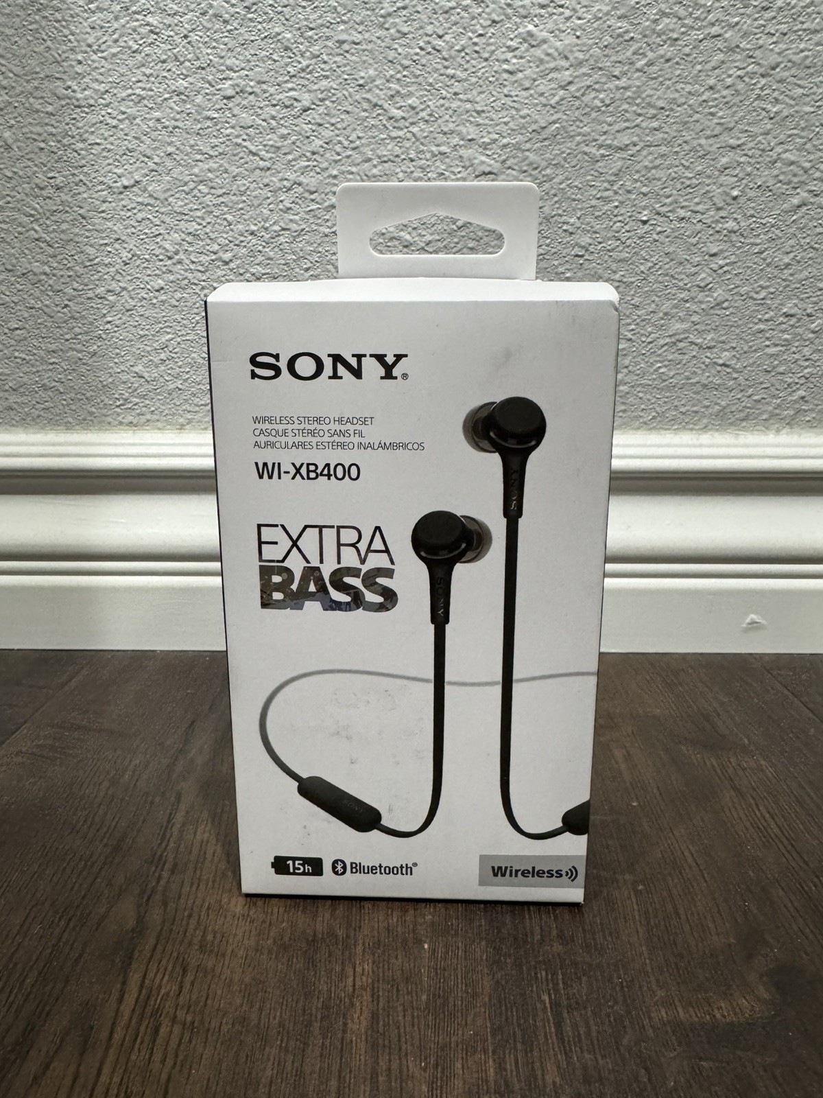 Sony WI-XB400 Wireless In-Ear Extra Bass Headphones With Mic for Phone Call NEW