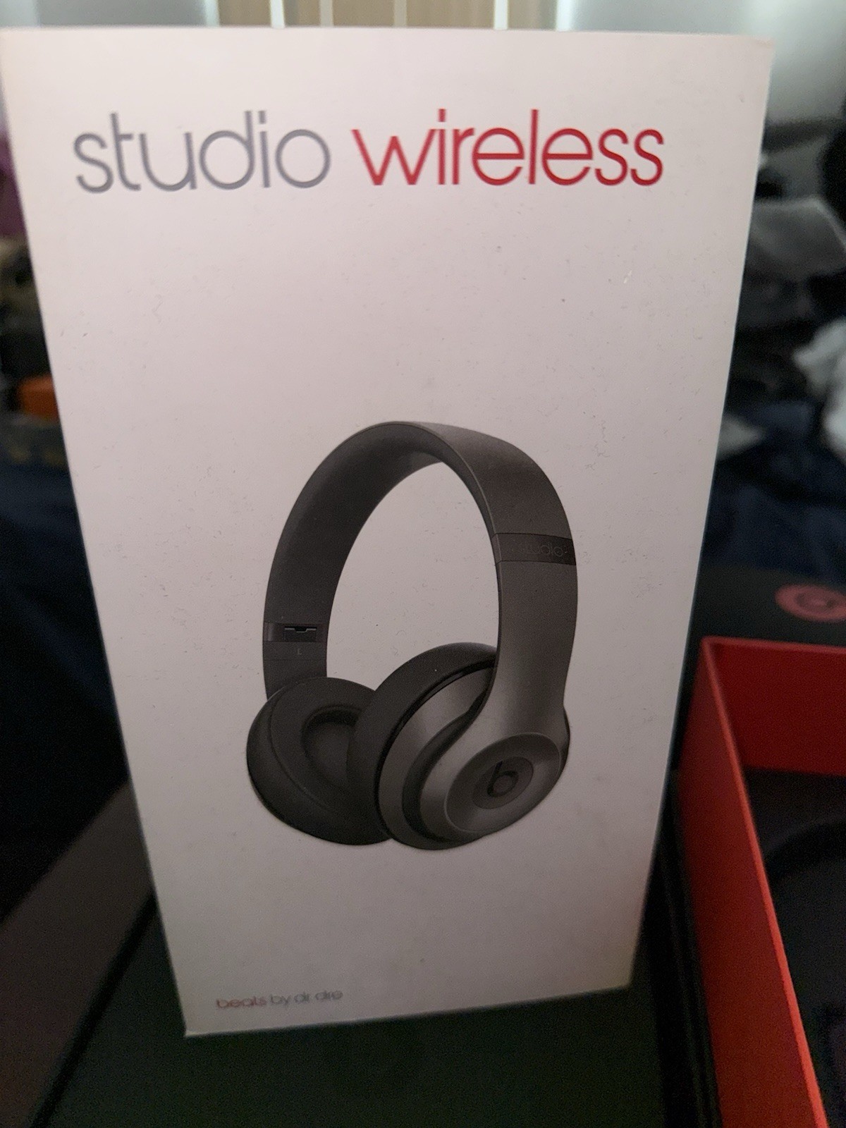 Beats by Dr. Dre Studio Wireless Over the Ear Headphones – Titanium – USED W BOX